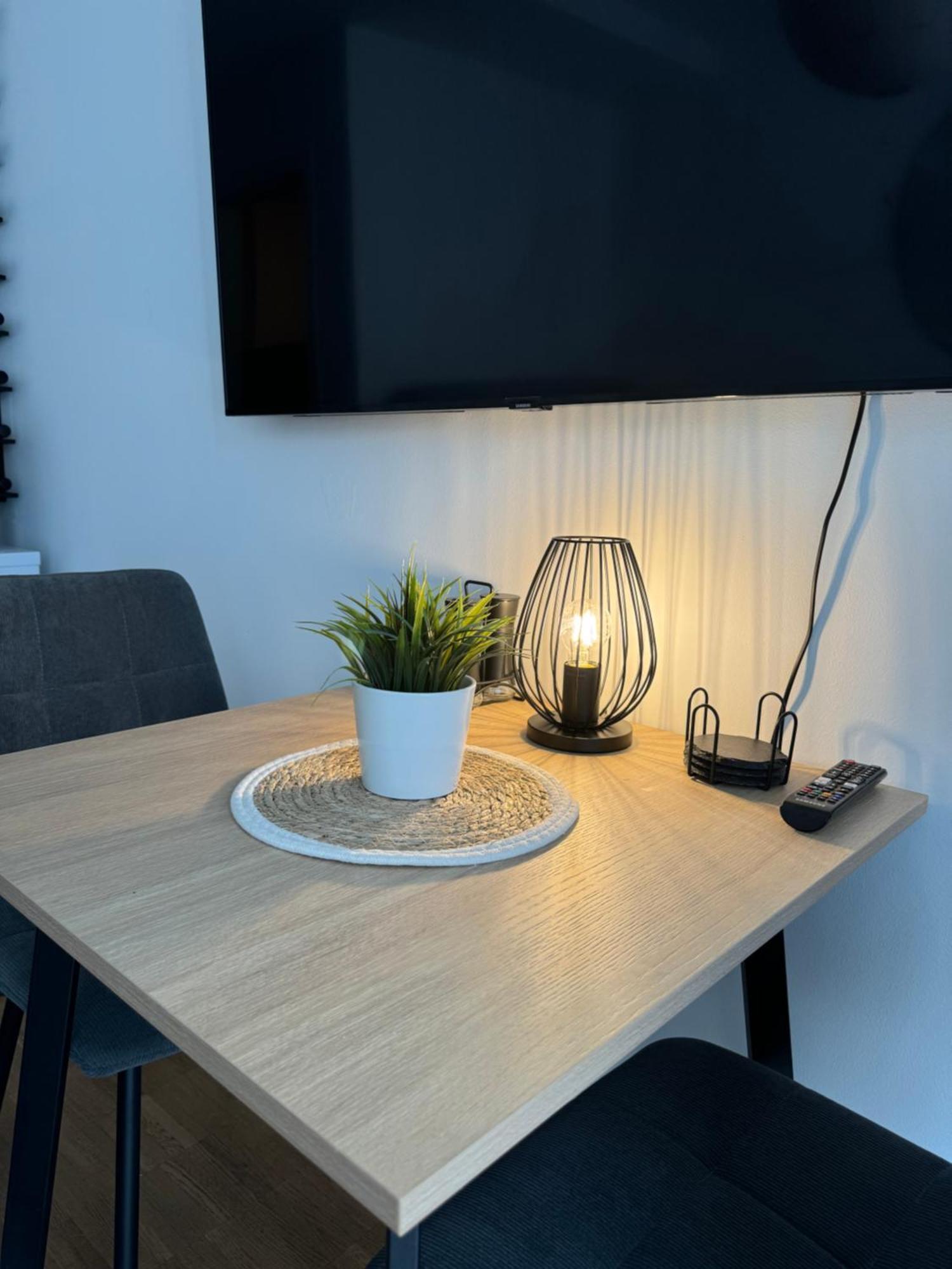 Moderne Ferienwohnung Mit Terrasse Würzburg Esterno foto